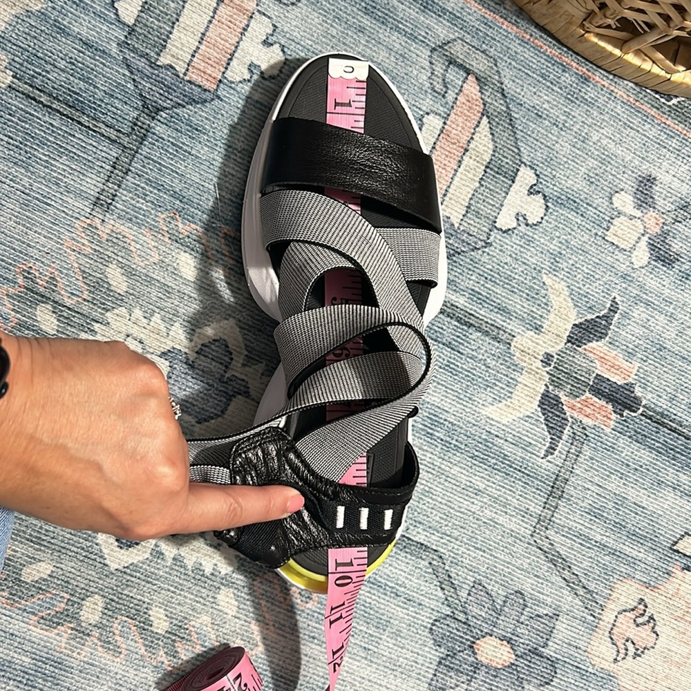 Sorel Explorer Blitz Multi Strap Slingback Size 8 platform sandals - Picture 11 of 12